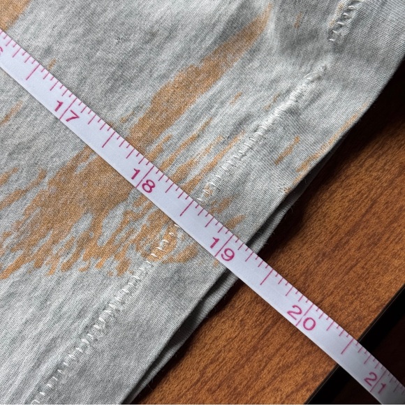 Gap Kids Pirate Retro Bleach Wash Skull Graphic Tee - Picture 7 of 9